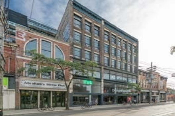 639 Queen St W, Toronto
