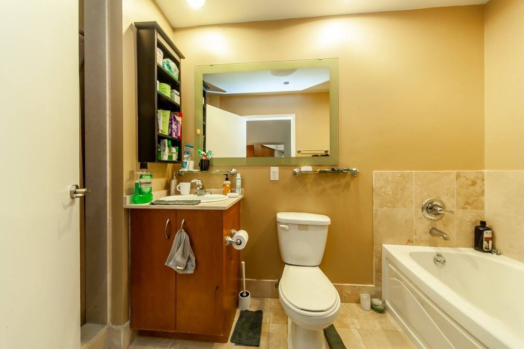 Listing C5875726 - Large Photo # 18