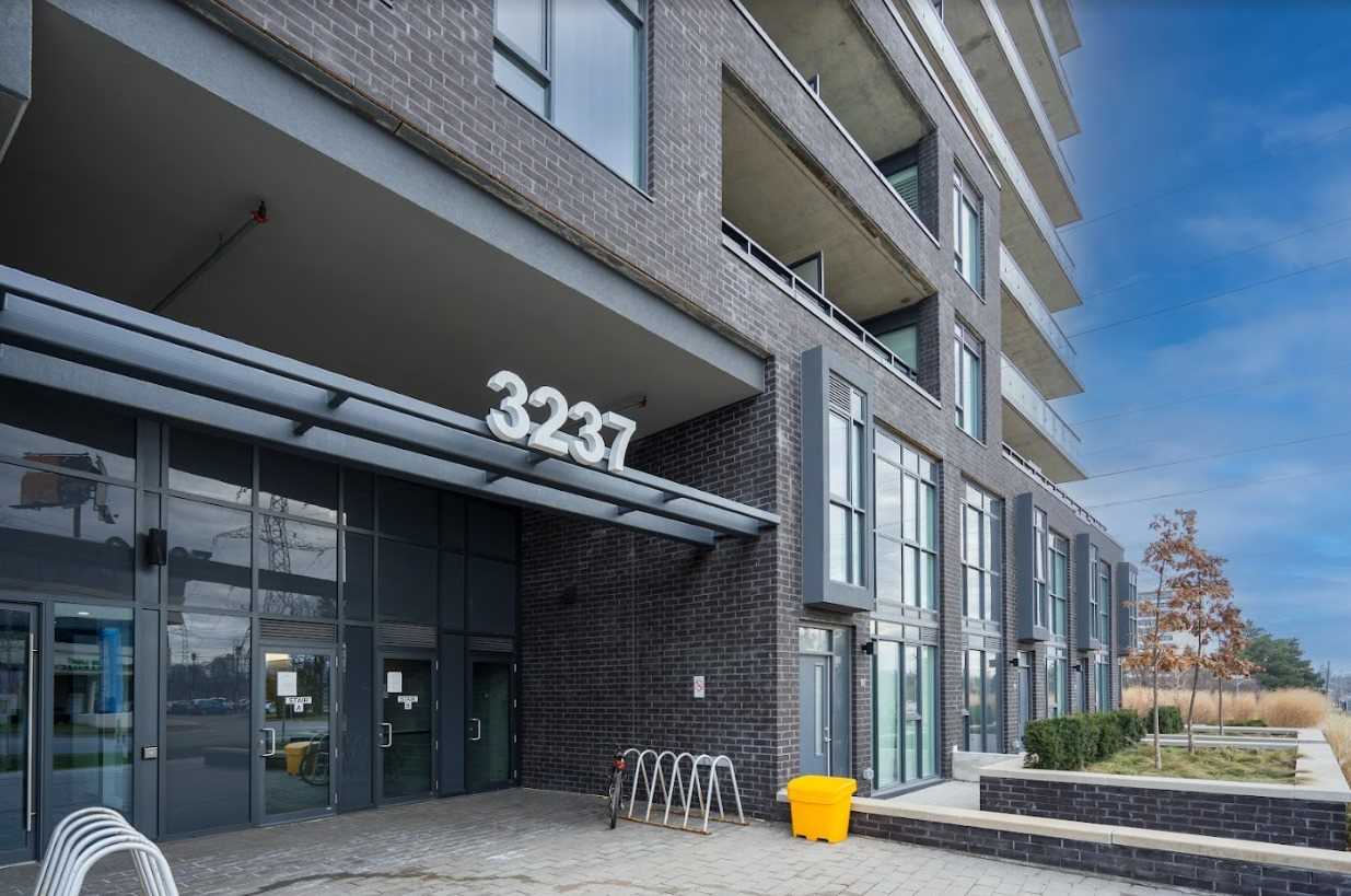 3237 Bayview Ave, #1301
