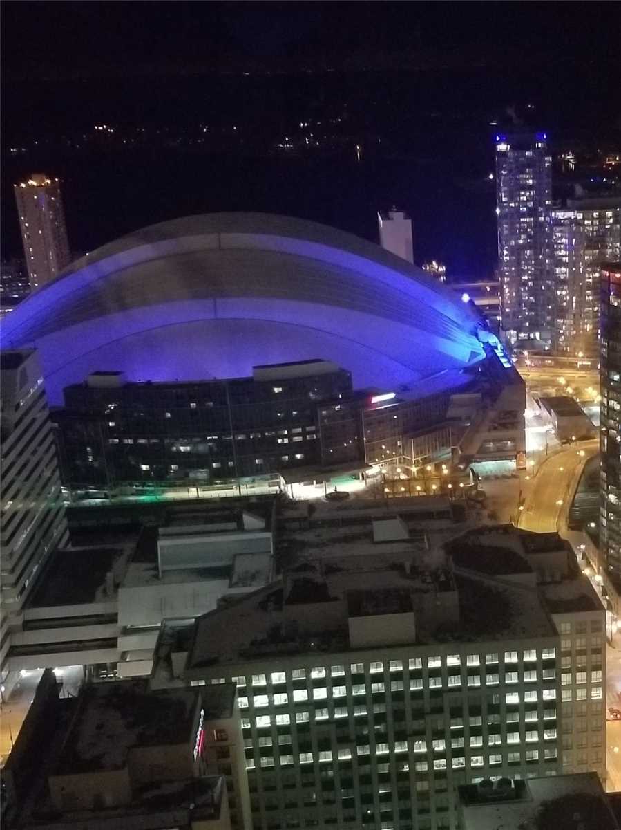 125 Blue Jays Way #5301