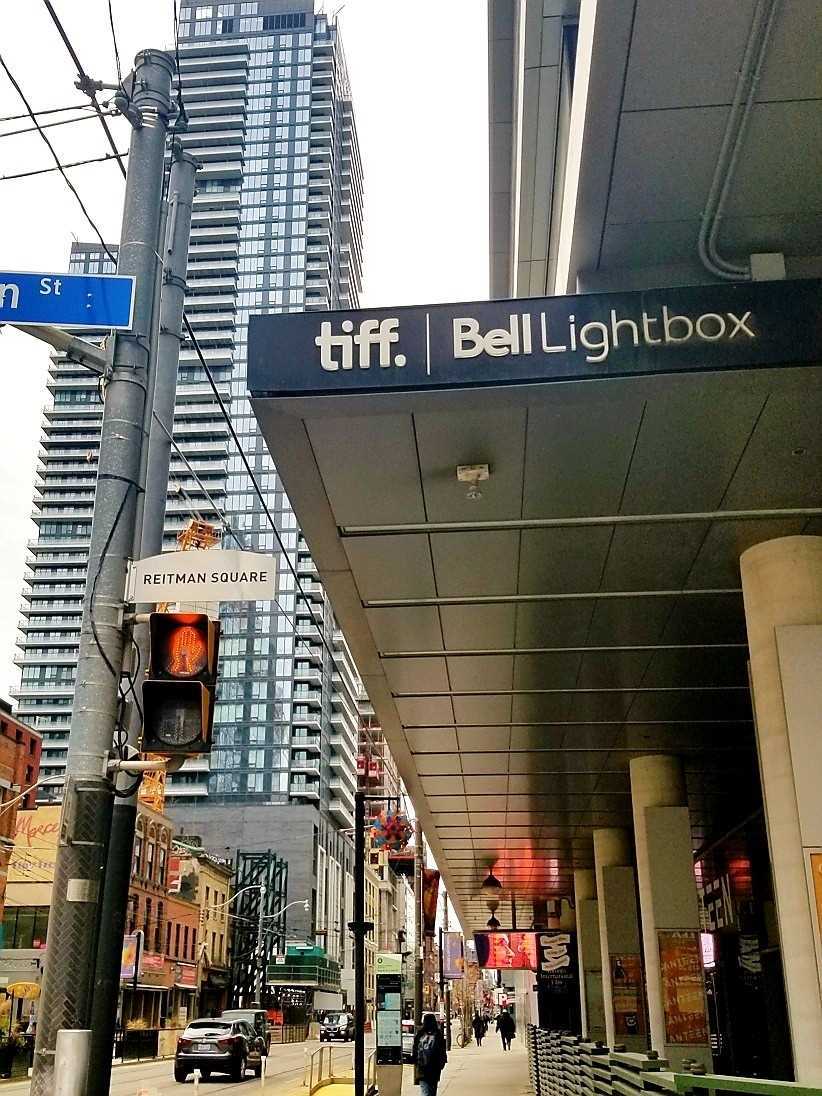 125 Blue Jays Way #5301