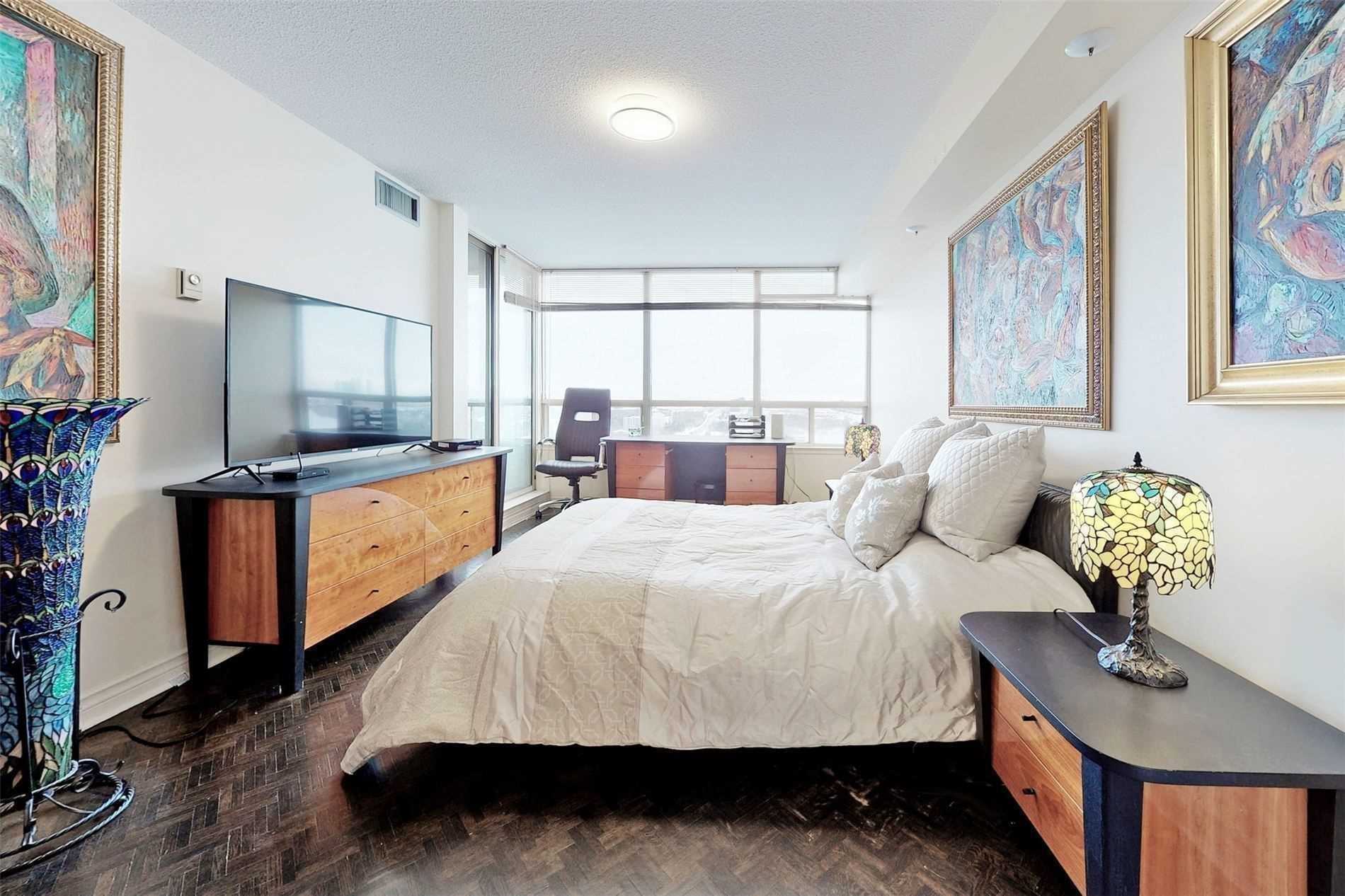 10 Torresdale Ave, #1907