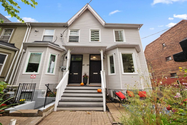 39 Homewood Ave, Toronto