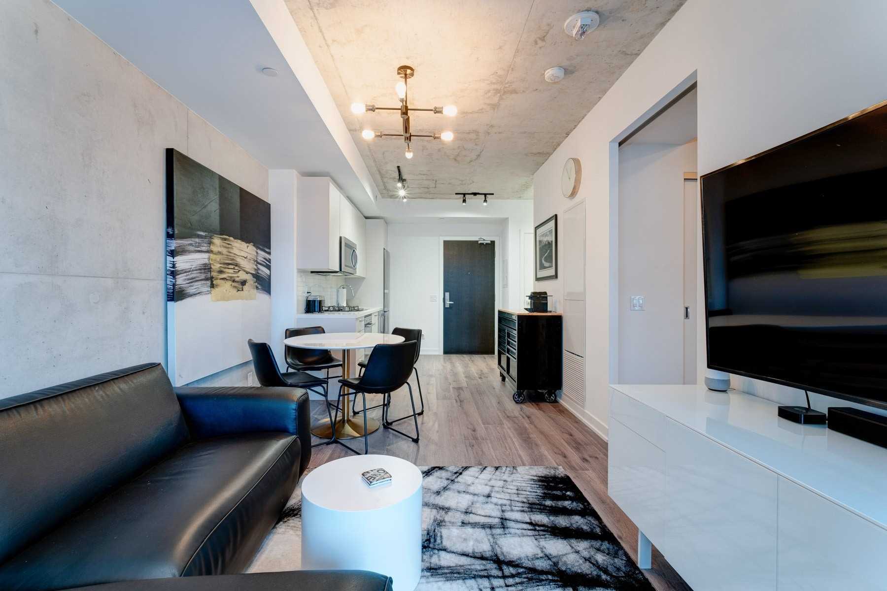 55 Ontario Street #607