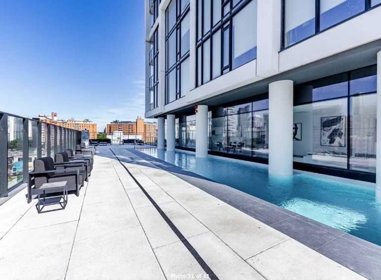 55 Ontario Street #607
