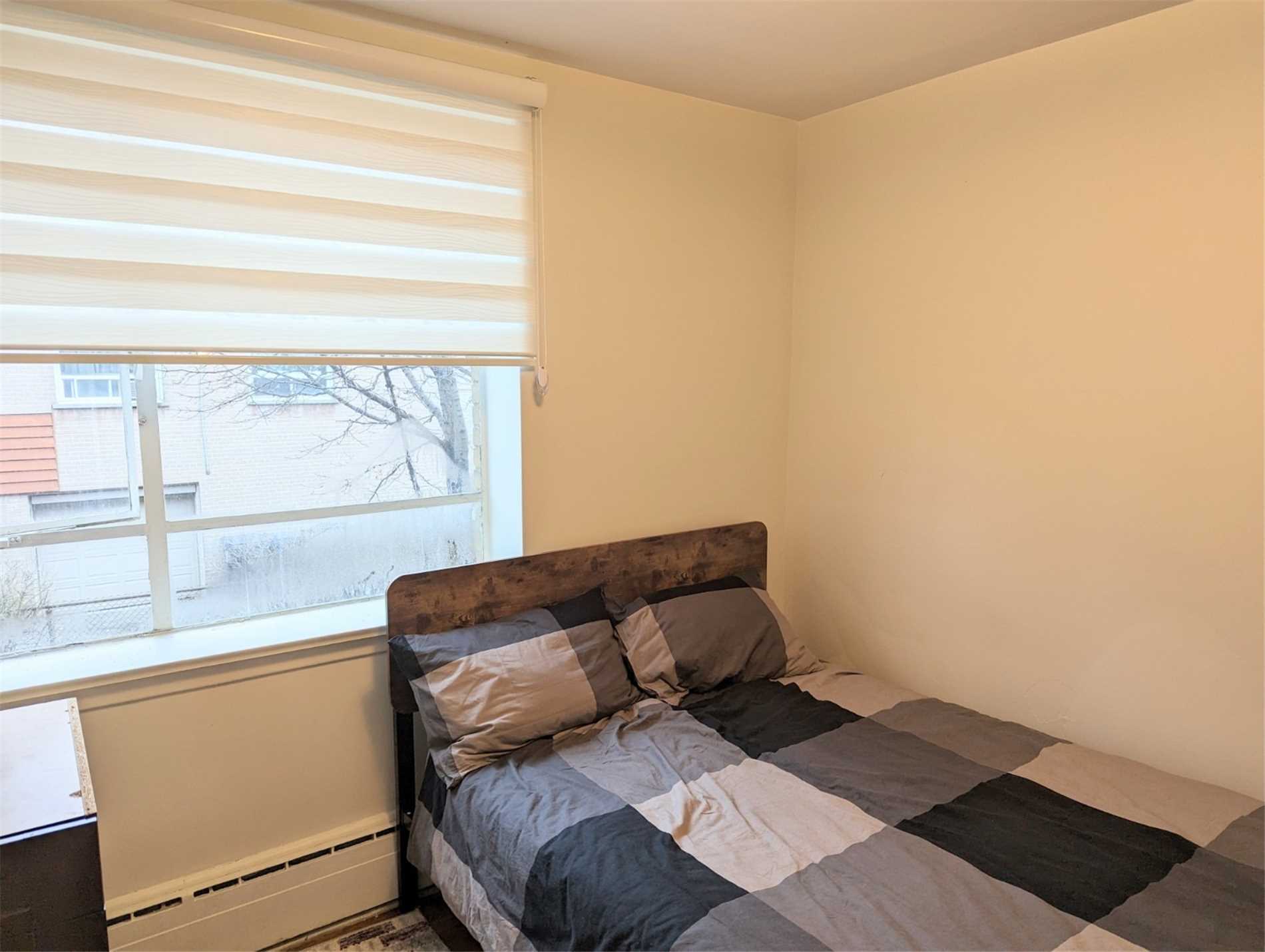 53 Neptune Dr, #106