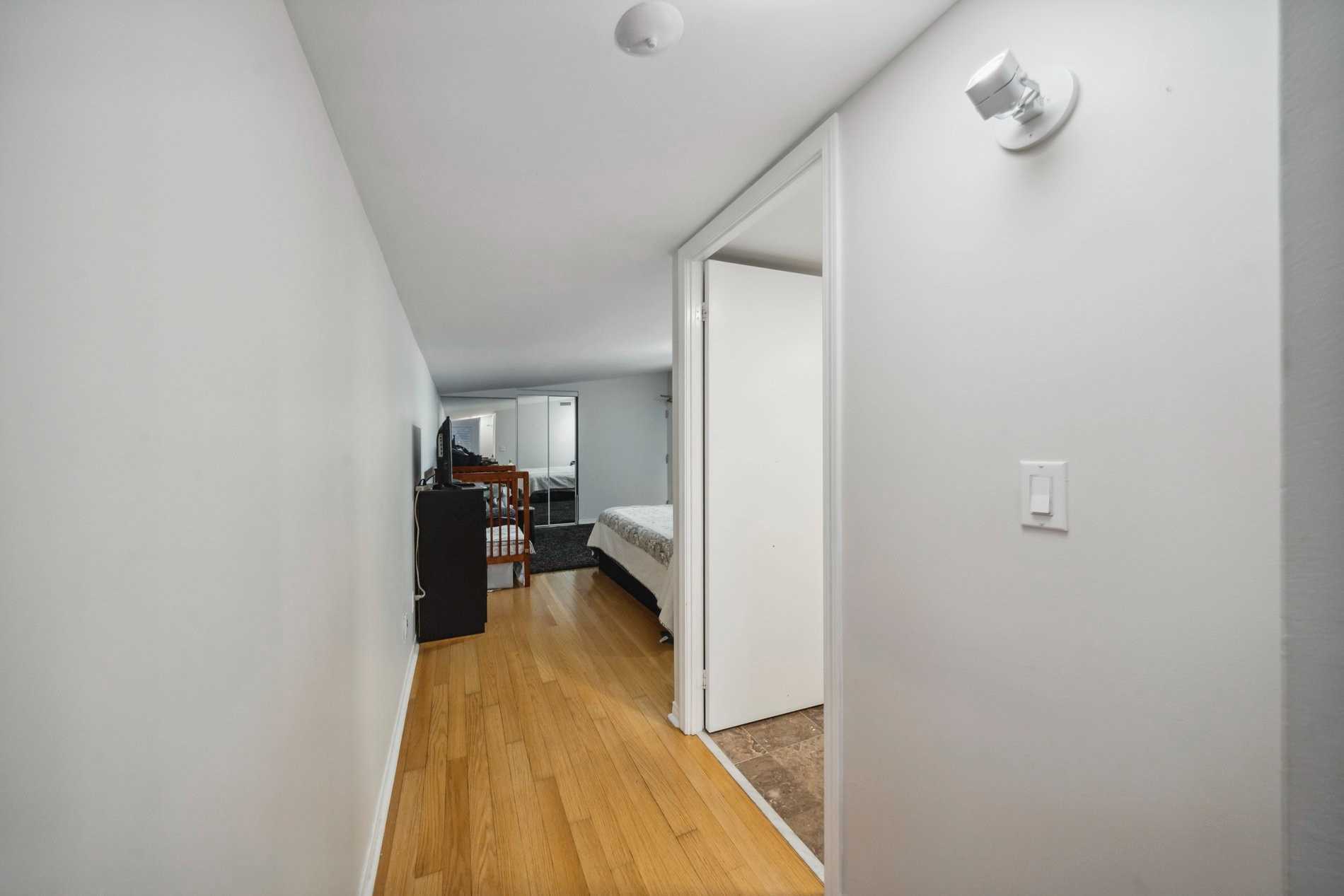 7 King St E, #Th8
