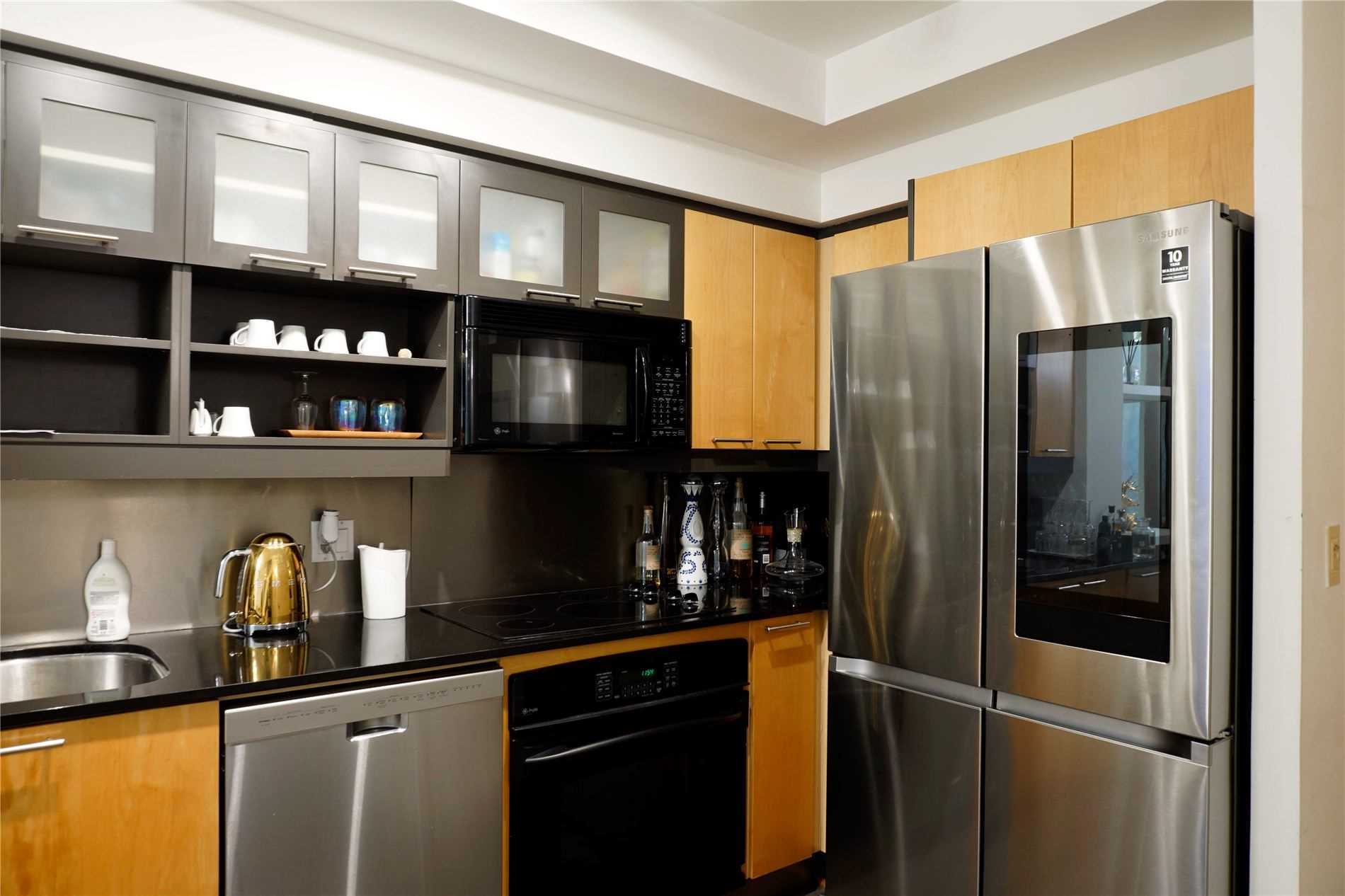 36 Blue Jays Way, #Lph1305