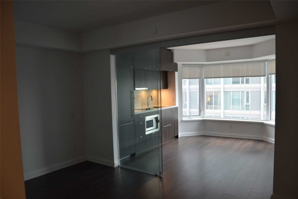 155 Yorkville Ave, Toronto