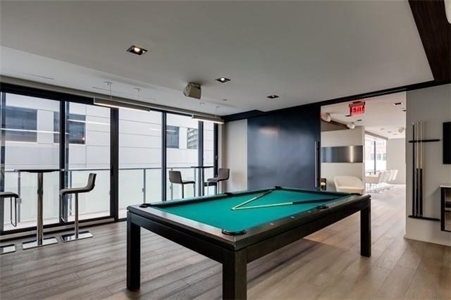 101 Peter Street #2910
