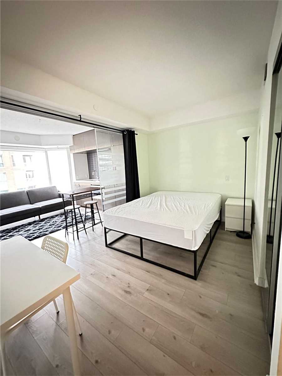 155 Yorkville Ave, #2315