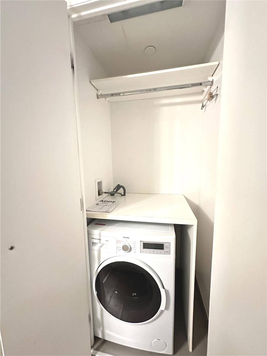 155 Yorkville Ave, #2315