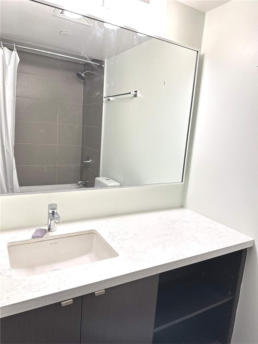 155 Yorkville Ave, #2315