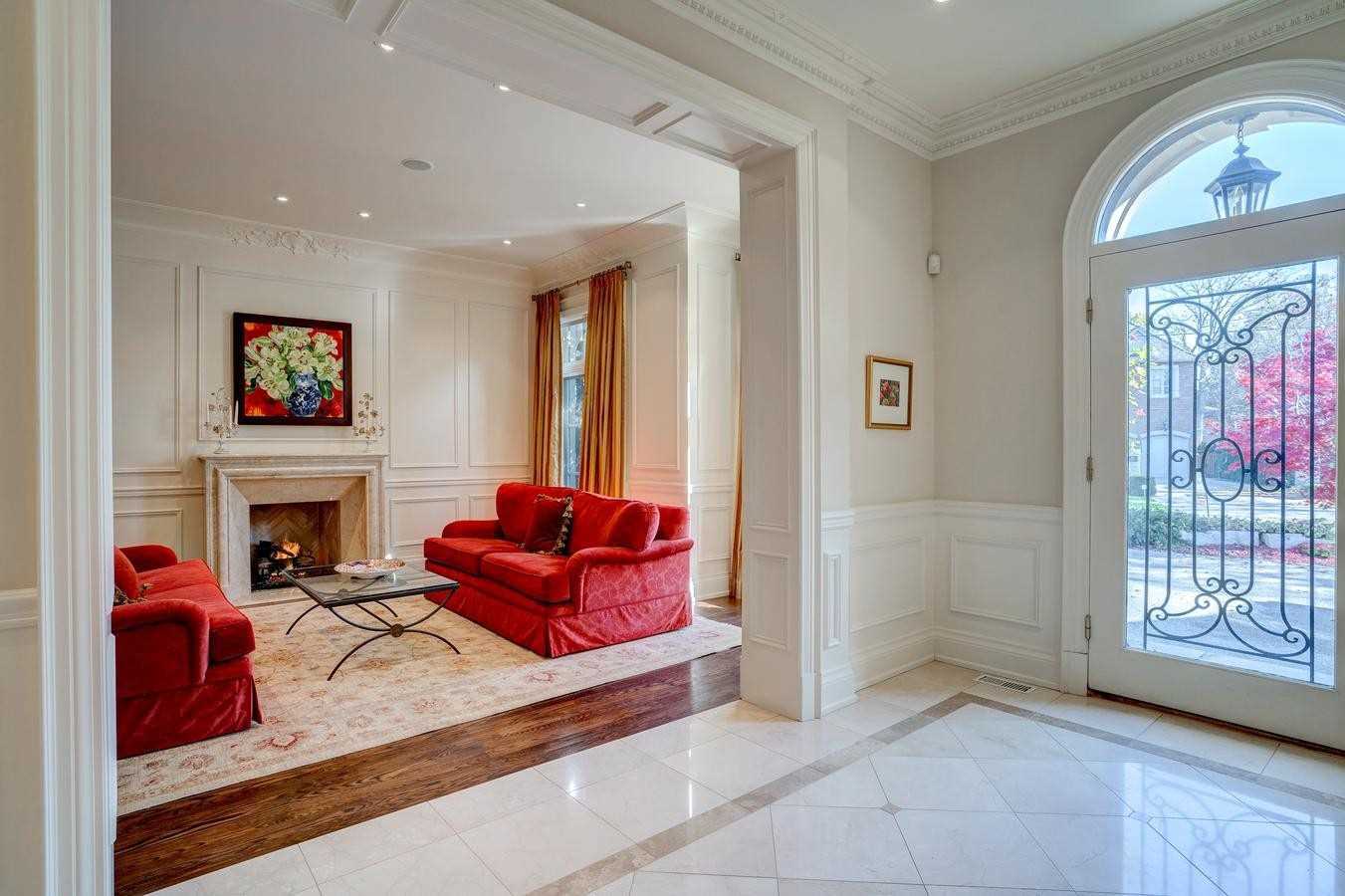 24 Lauderdale Drive