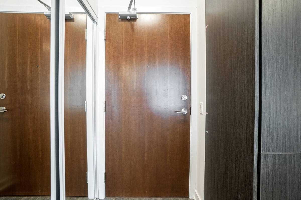 Listing C5879740 - Large Photo # 5