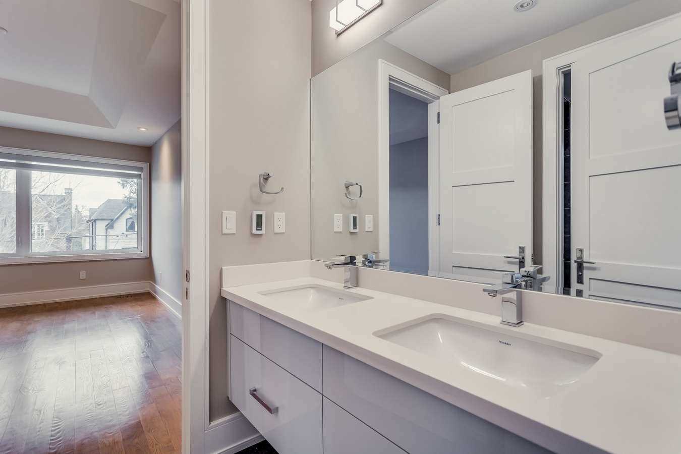 476 Deloraine Ave