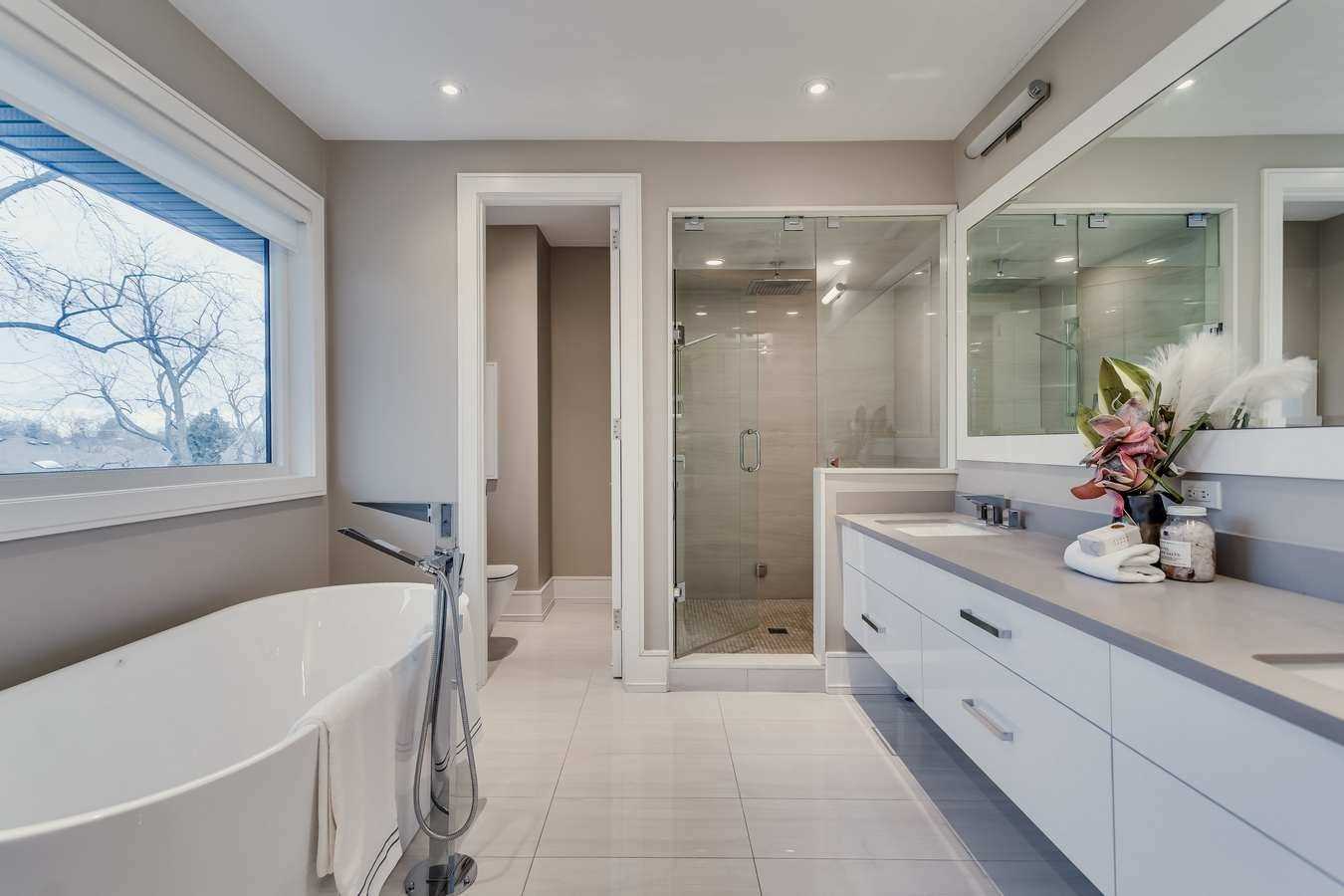 476 Deloraine Ave