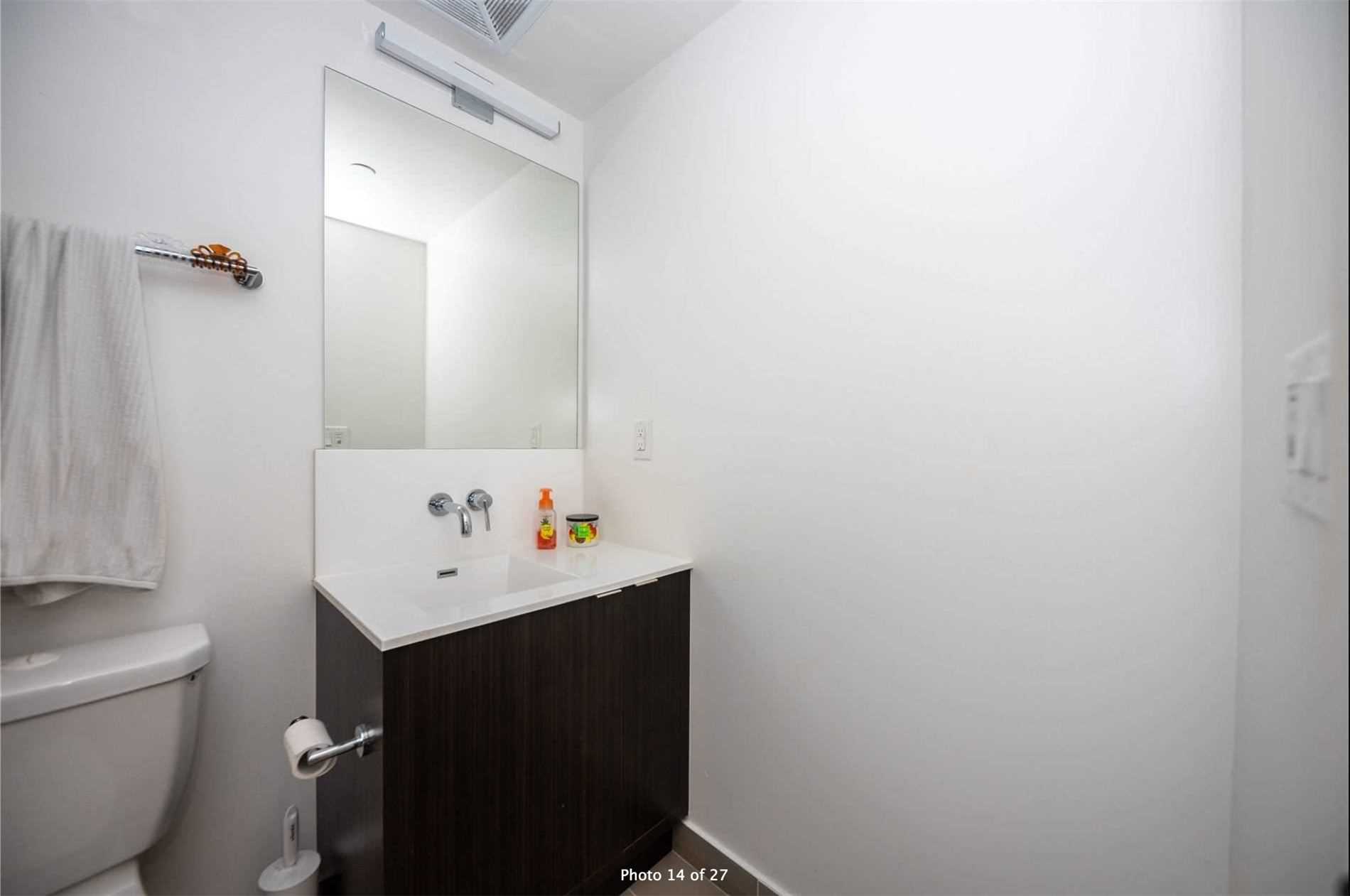 100 Harbour St, #1202