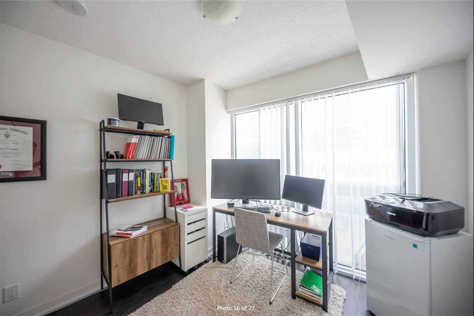 100 Harbour St, #1202