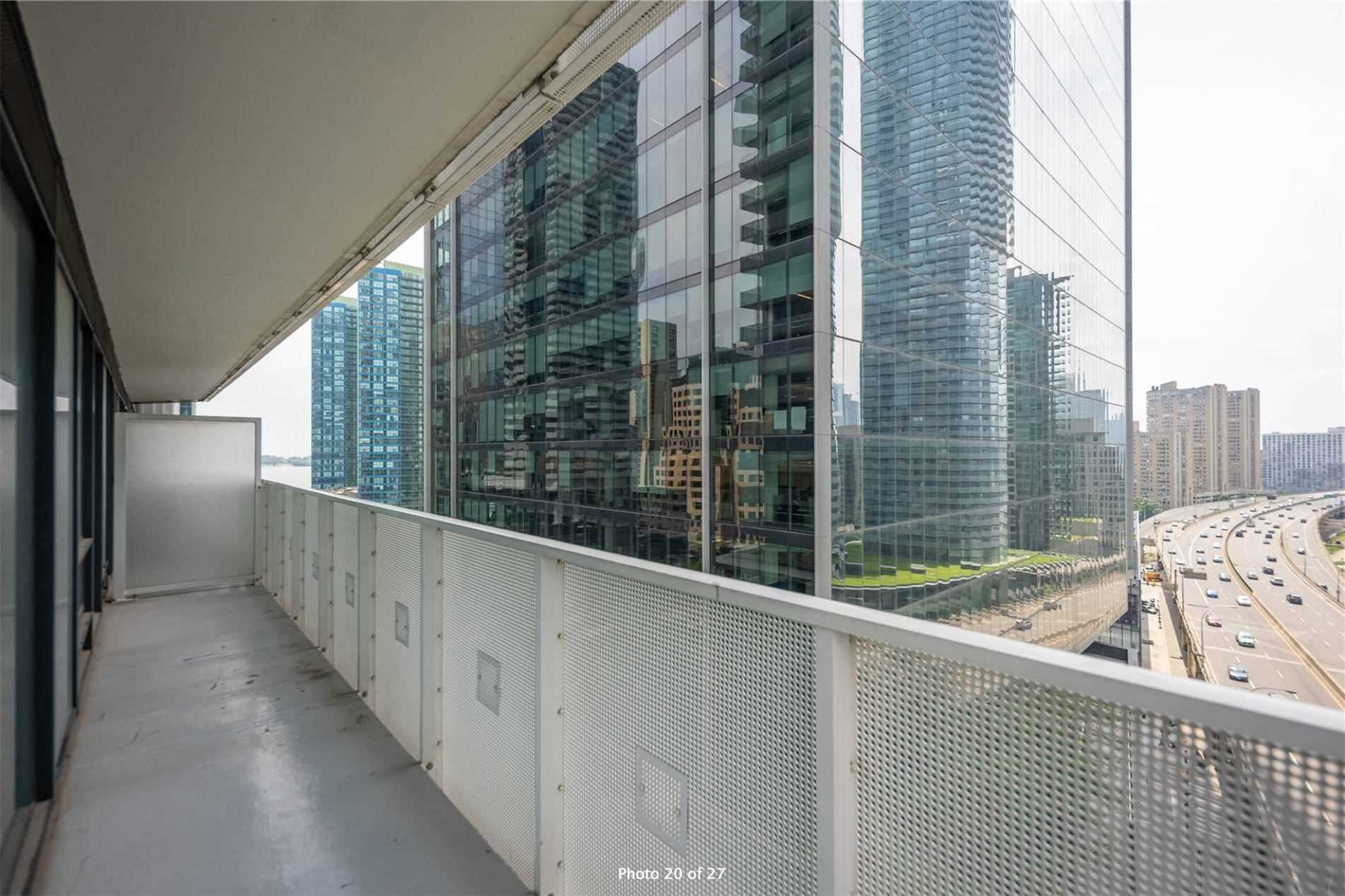 100 Harbour St, #1202