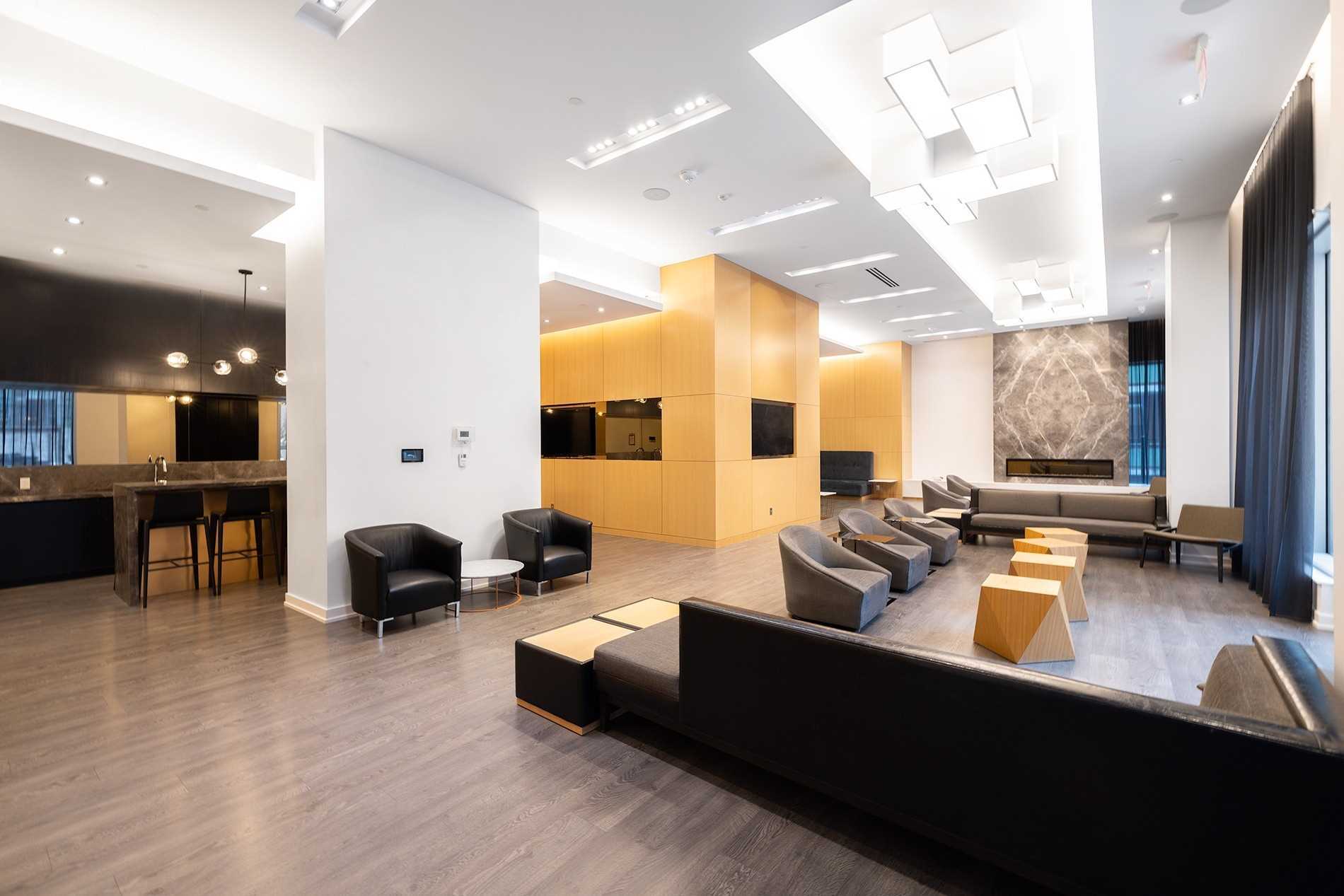 101 Erskine Avenue, #2710