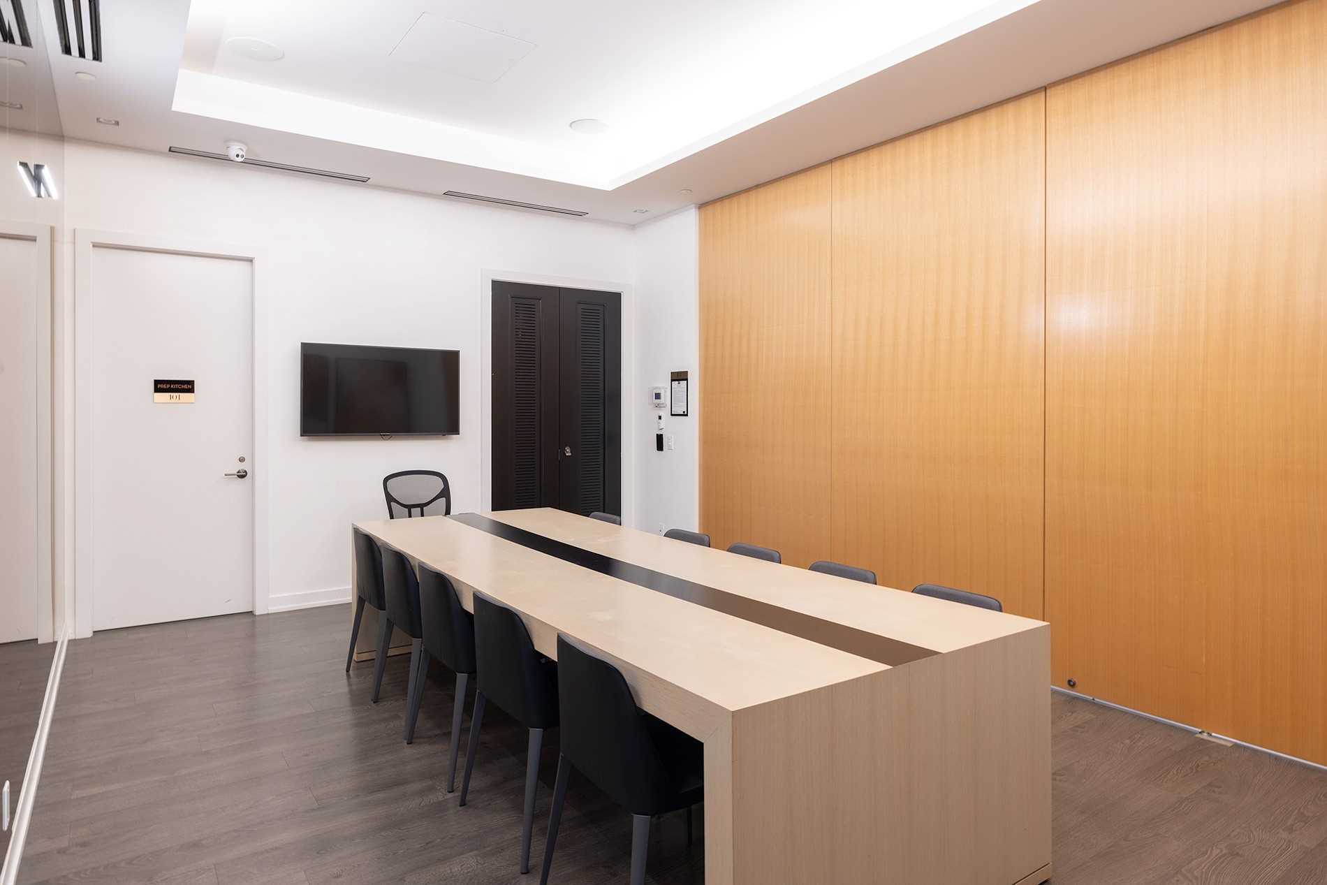 101 Erskine Avenue, #2710