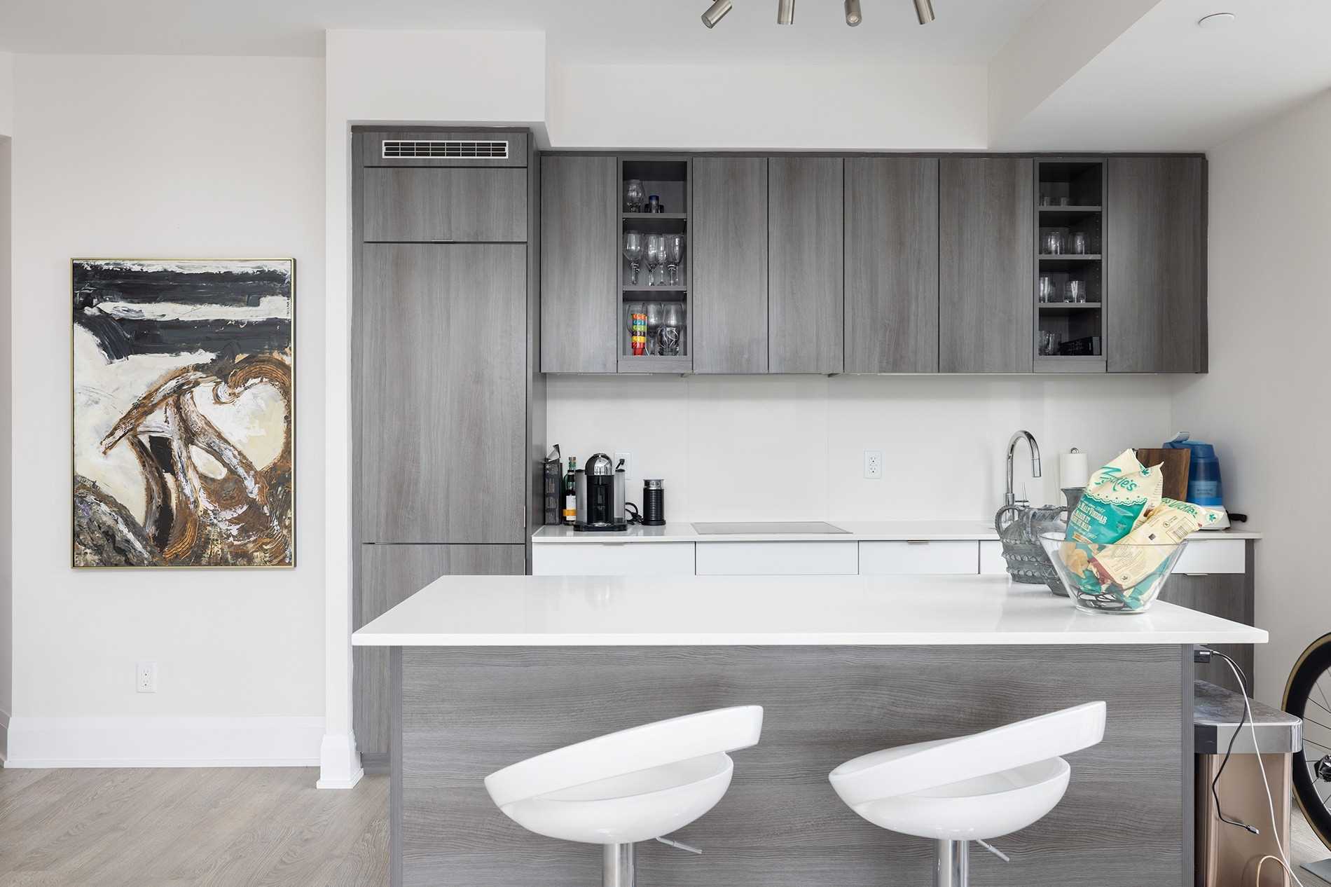 101 Erskine Avenue, #2710