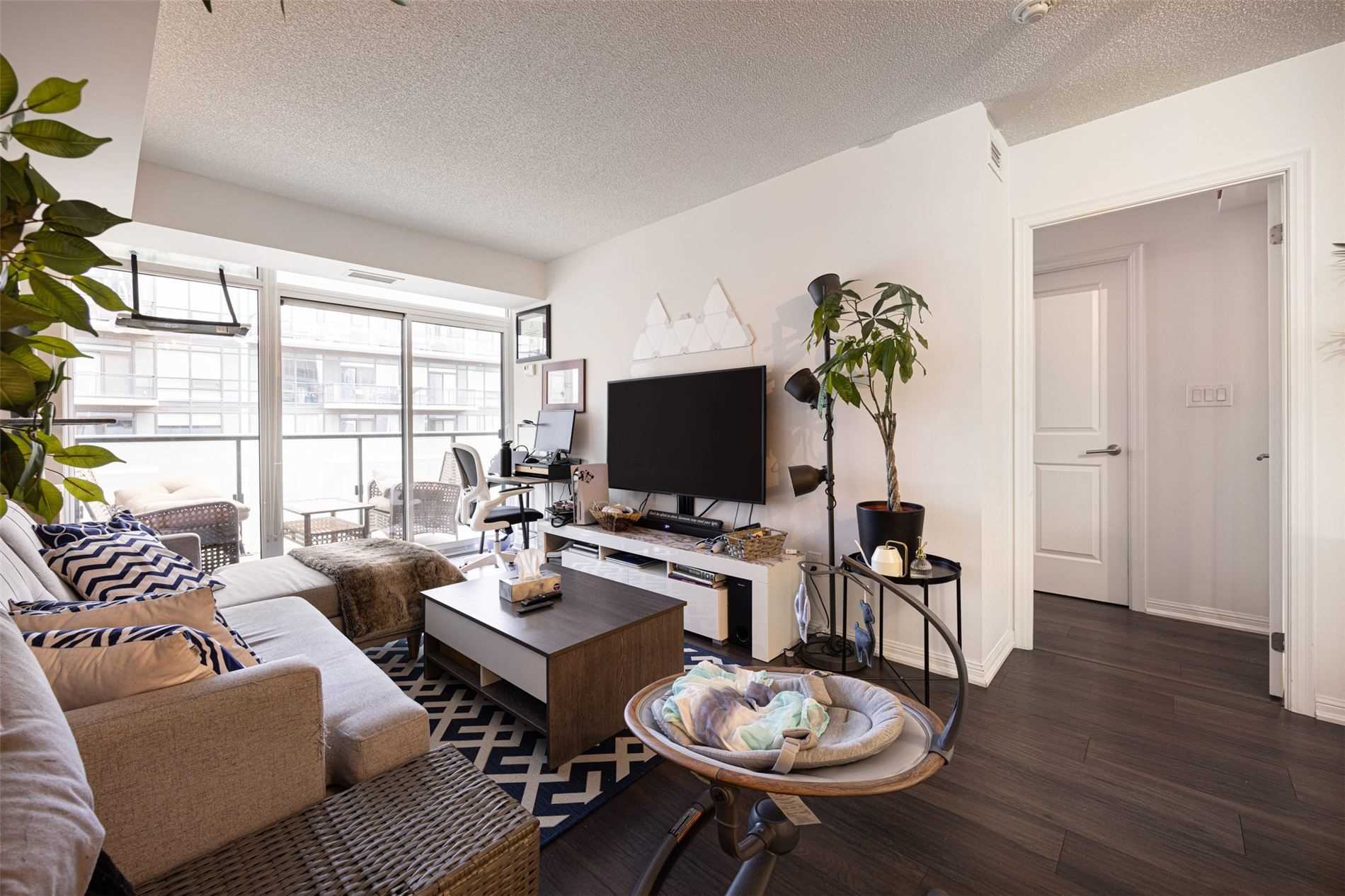 400 Adelaide St E, #2301