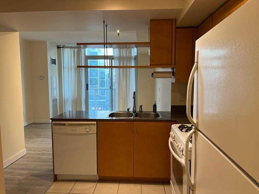 35 Mariner Terrace #2905