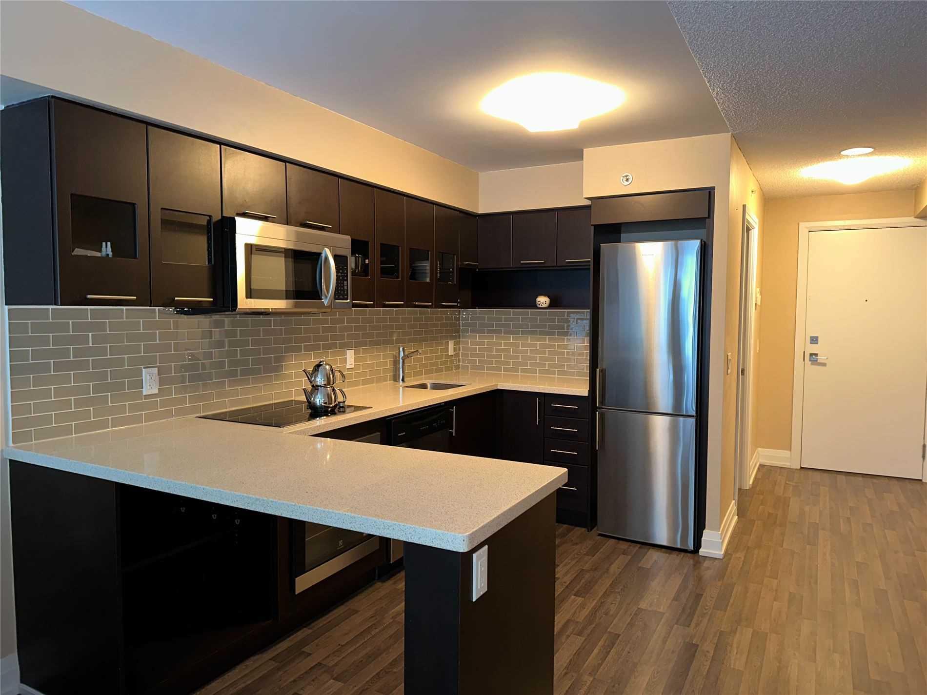 565 Wilson Ave, #207W