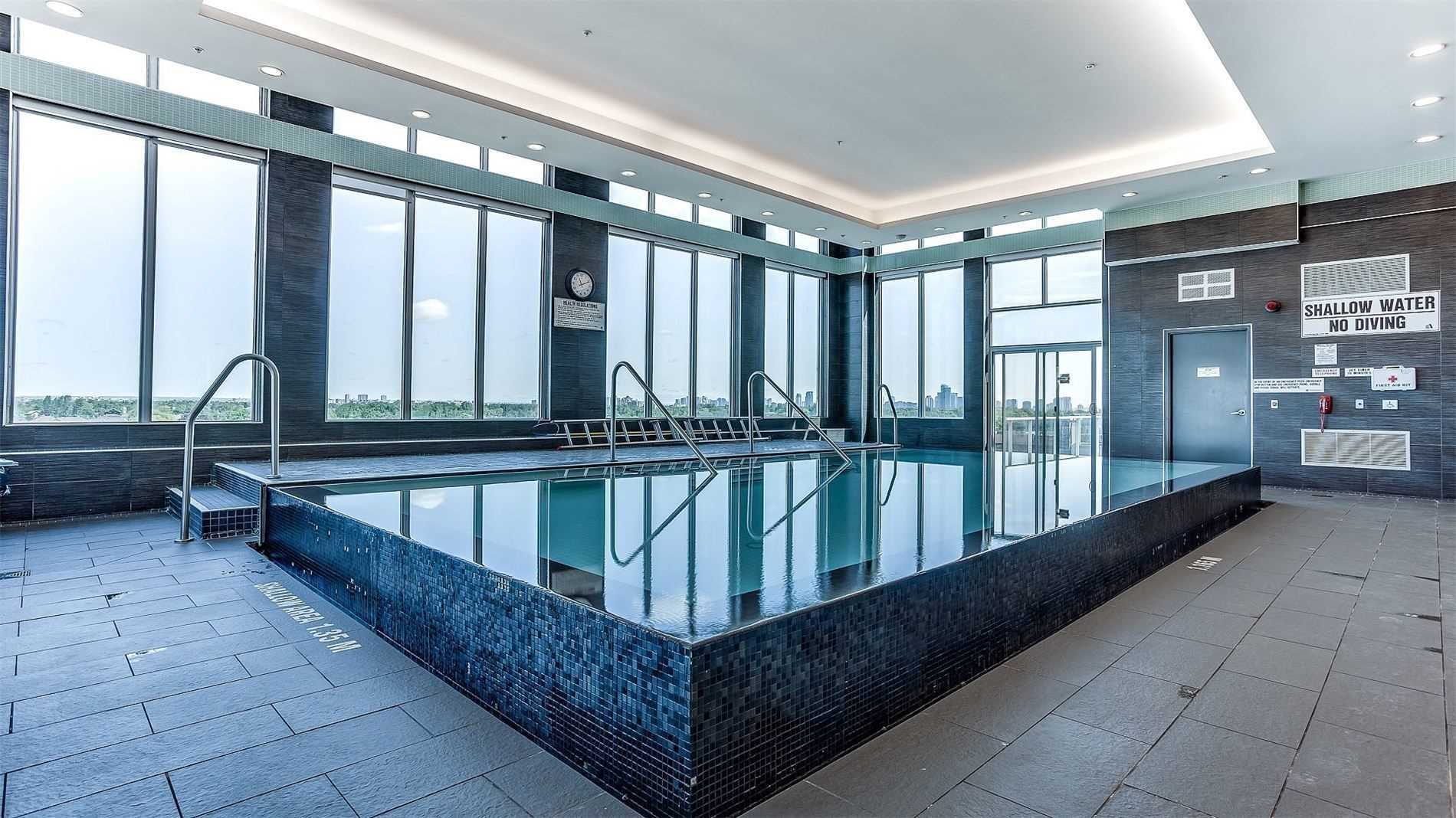565 Wilson Ave, #207W