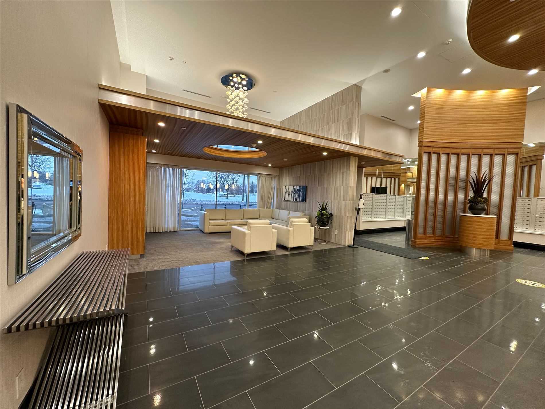 565 Wilson Ave, #207W