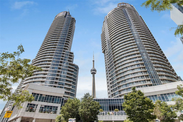 8 York St, Toronto