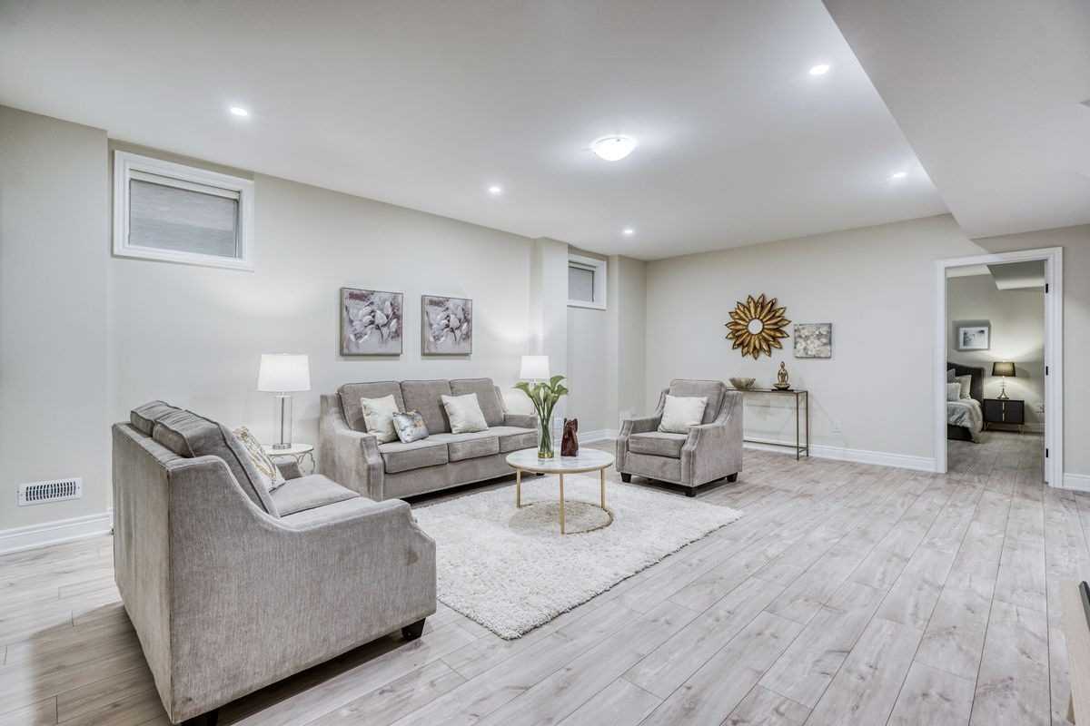 29 Ballyconnor Court