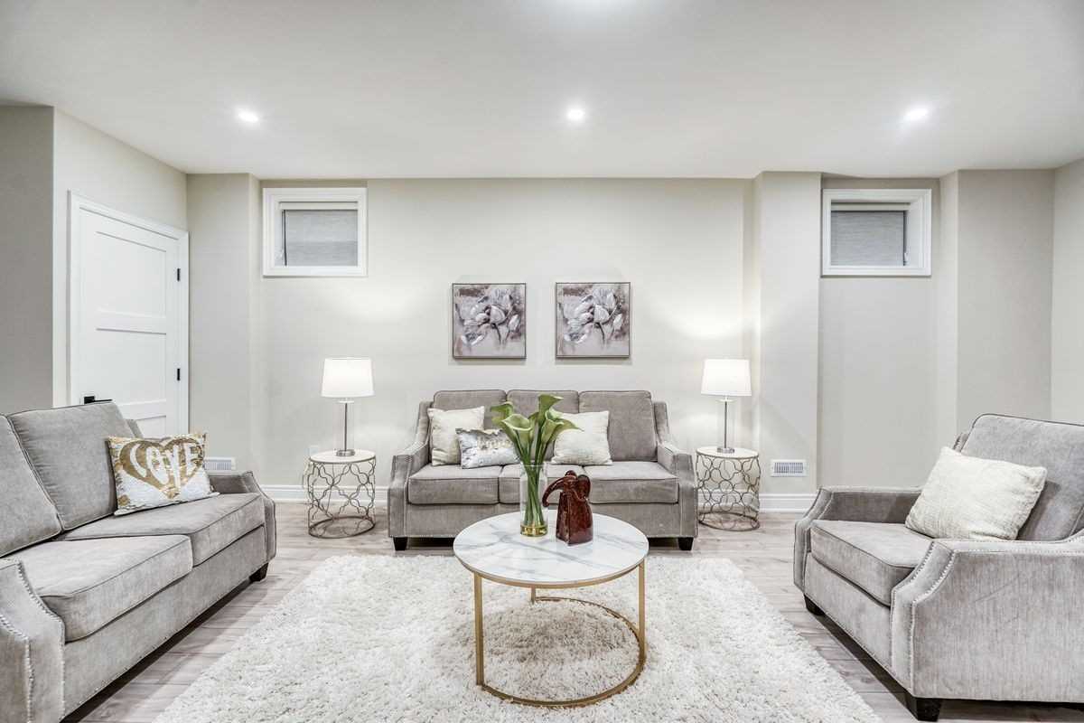 29 Ballyconnor Court