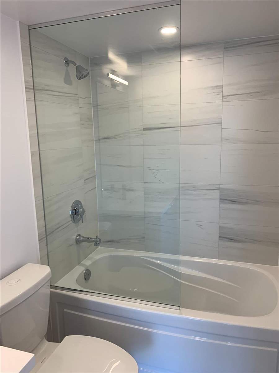 219 Dundas St E, #1709