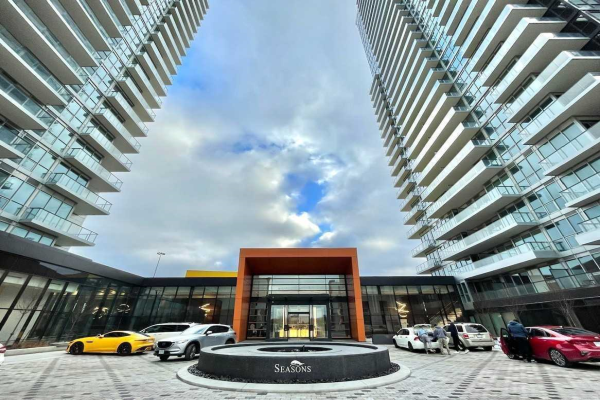 95 Mcmahon Dr, Toronto