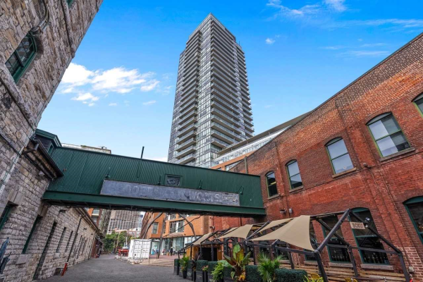33 Mill St, Toronto