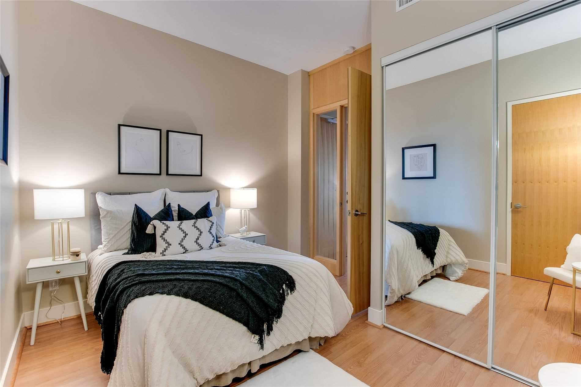 562 Eglinton Avenue E, #309