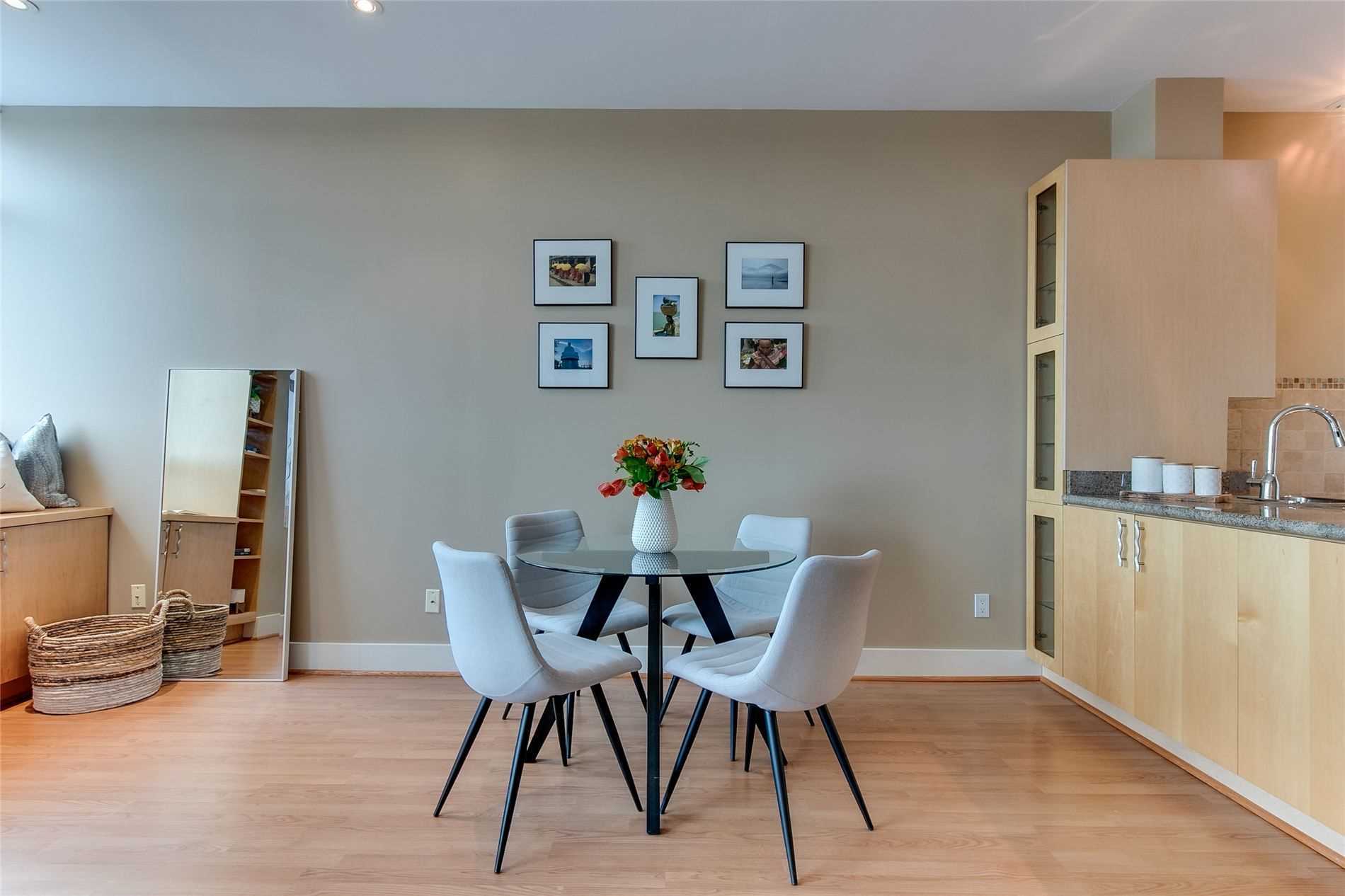 562 Eglinton Avenue E, #309