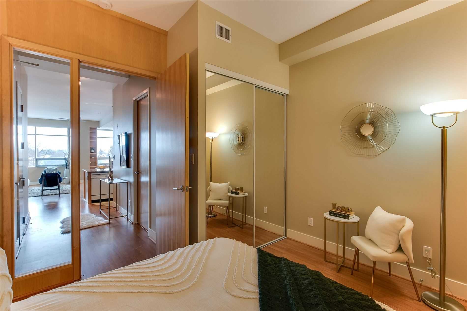 562 Eglinton Avenue E, #309