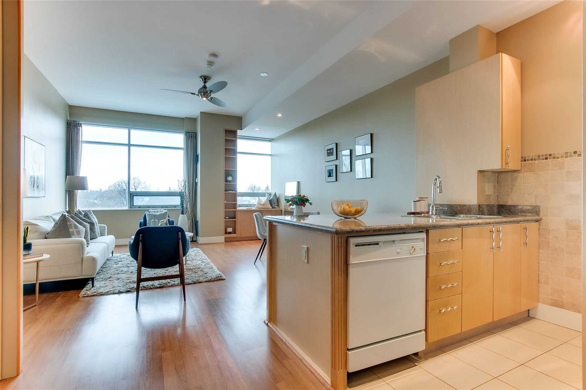 562 Eglinton Avenue E, #309