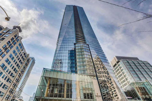 180 University Ave, Toronto