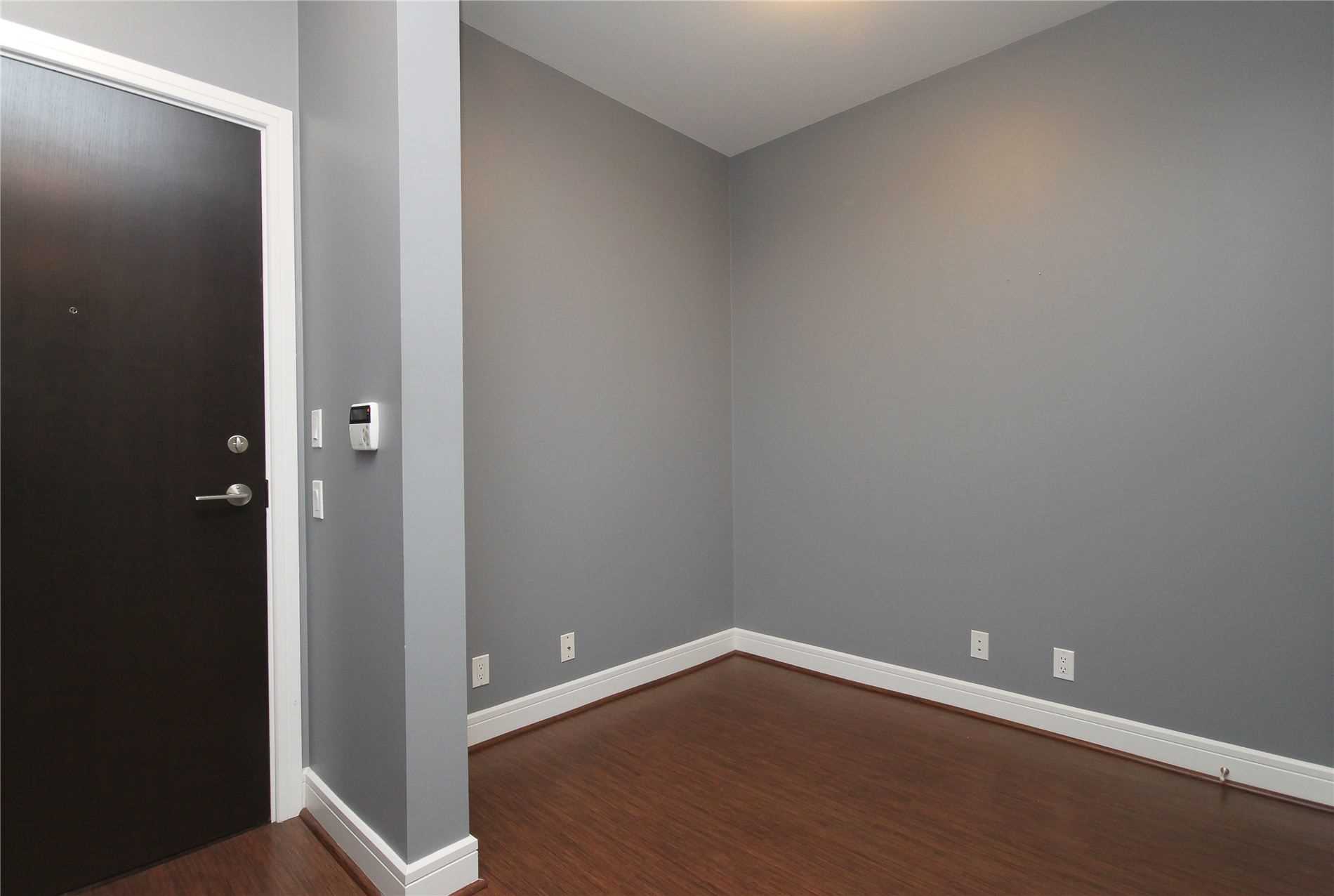 Listing C5885497 - Large Photo # 3