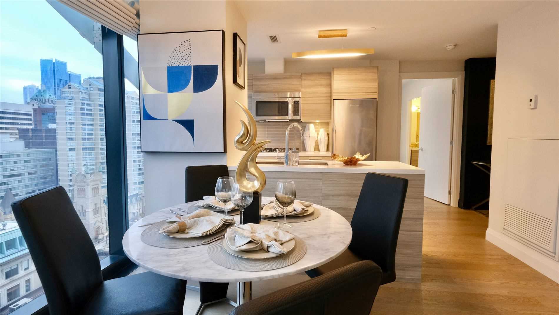 224 King Street W #1403