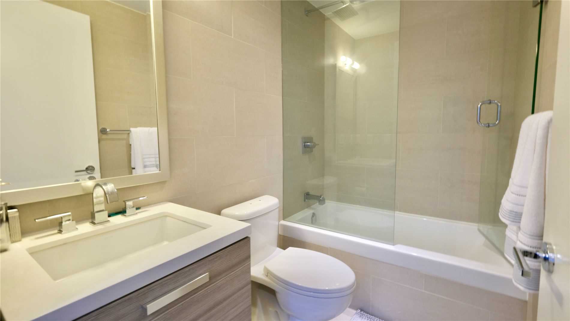 224 King Street W #1403