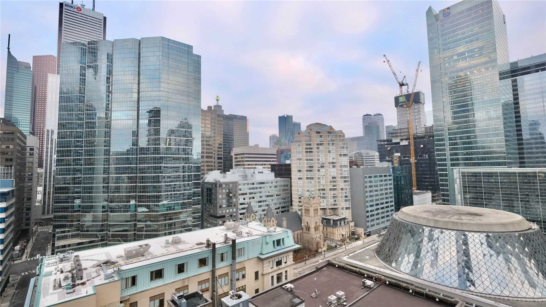 224 King Street W #1403