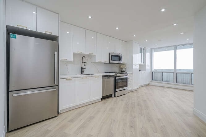 150 Neptune Dr, #Ph5