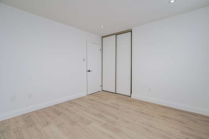 150 Neptune Dr, #Ph5