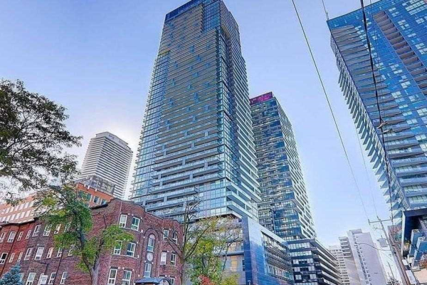 39 Roehampton Ave, Toronto